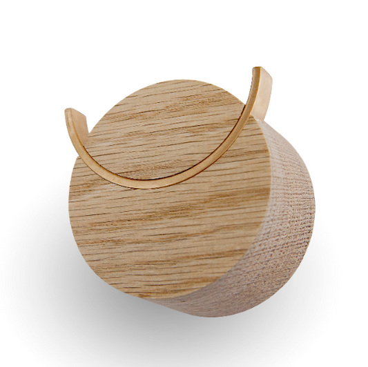 Vägghängare DEER – Ek & Mässing